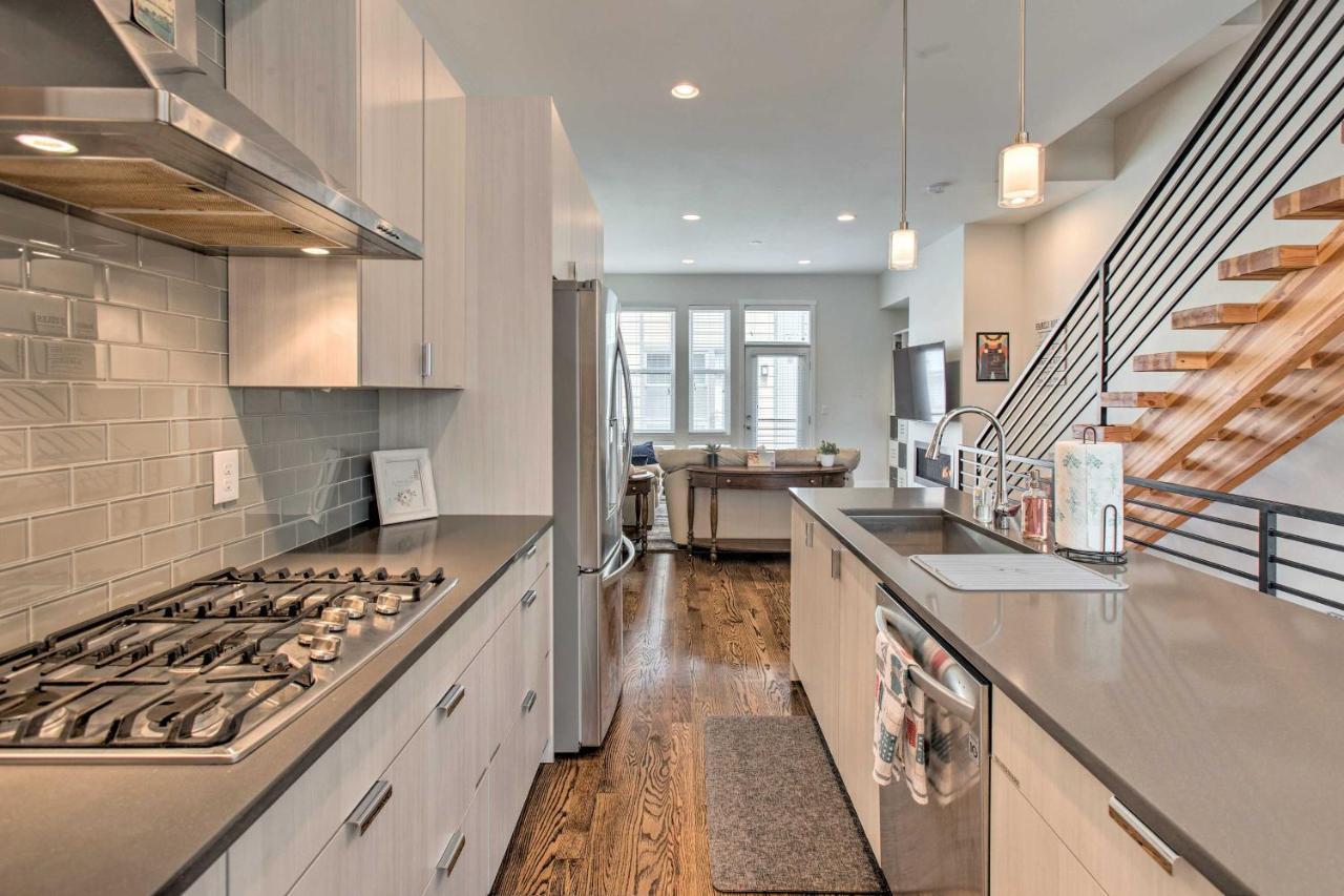 Villa Uniquely Cozy Modern Abode with Downtown Views DEN Exterior foto