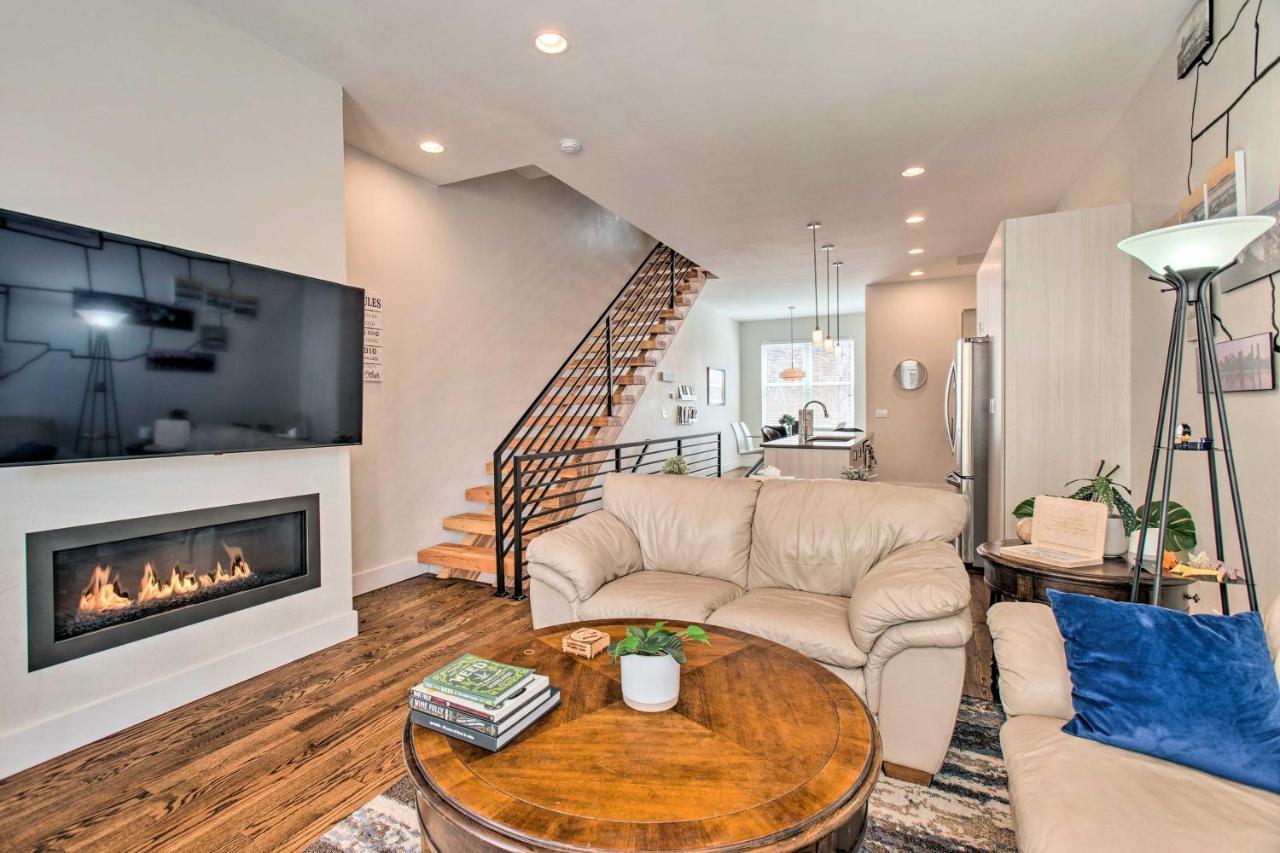 Villa Uniquely Cozy Modern Abode with Downtown Views DEN Exterior foto